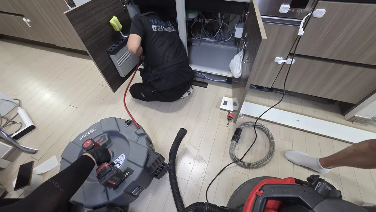 싱크대 배관 관통